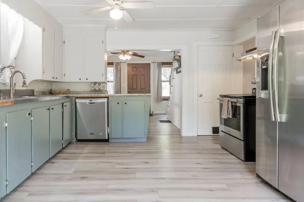 124 Falmouth Road Windham ME 04062