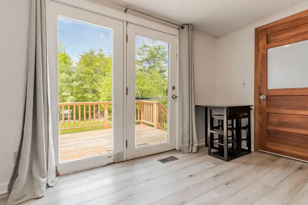 124 Falmouth Road Windham ME 04062