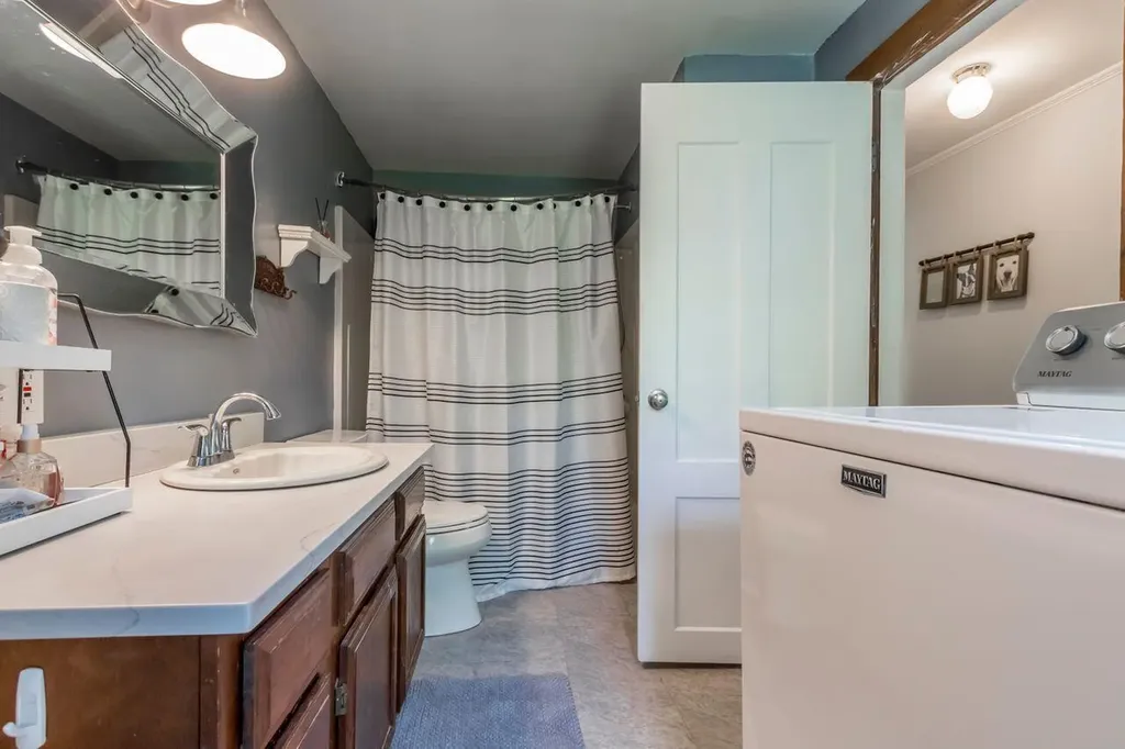 124 Falmouth Road Windham ME 04062