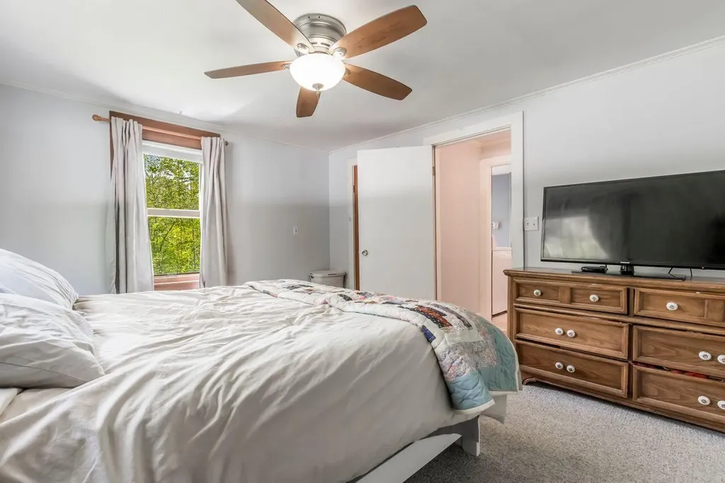 124 Falmouth Road Windham ME 04062