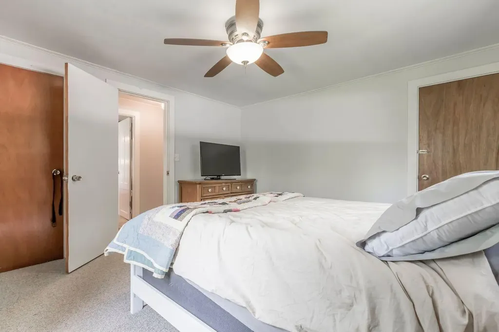 124 Falmouth Road Windham ME 04062