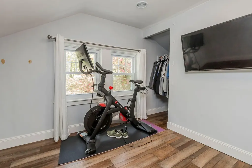124 Falmouth Road Windham ME 04062