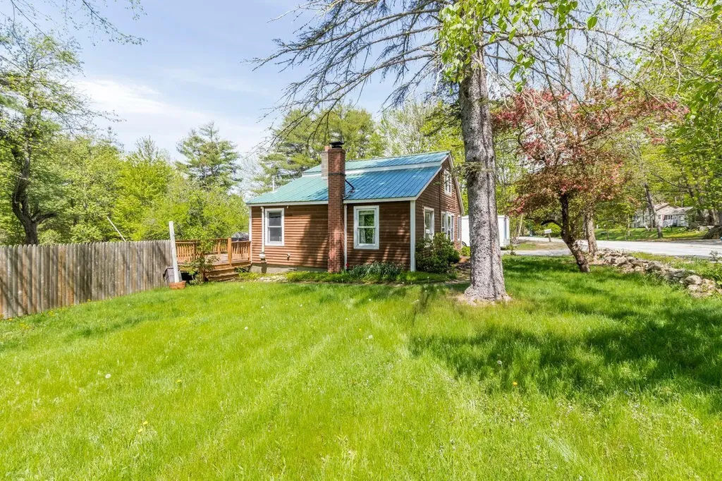 124 Falmouth Road Windham ME 04062