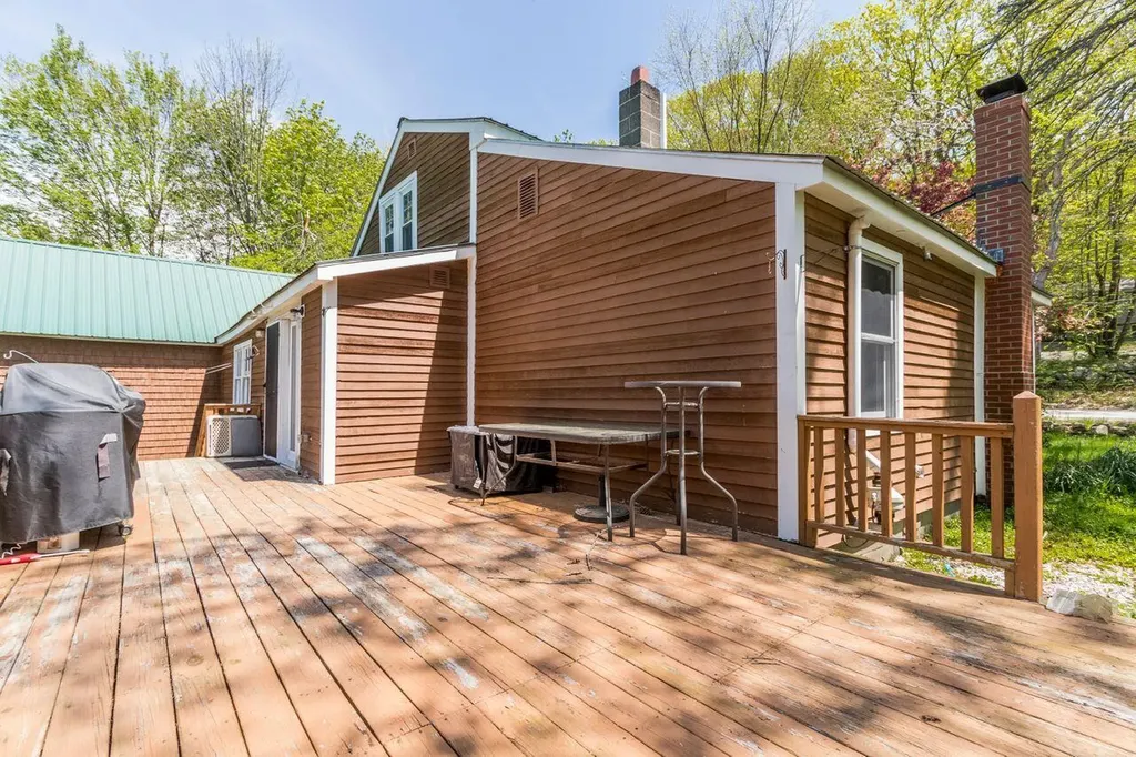 124 Falmouth Road Windham ME 04062