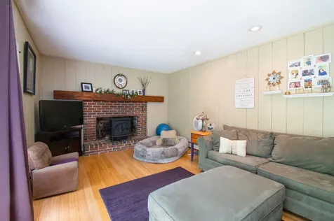 11 Hemlock Road Brunswick ME 04011
