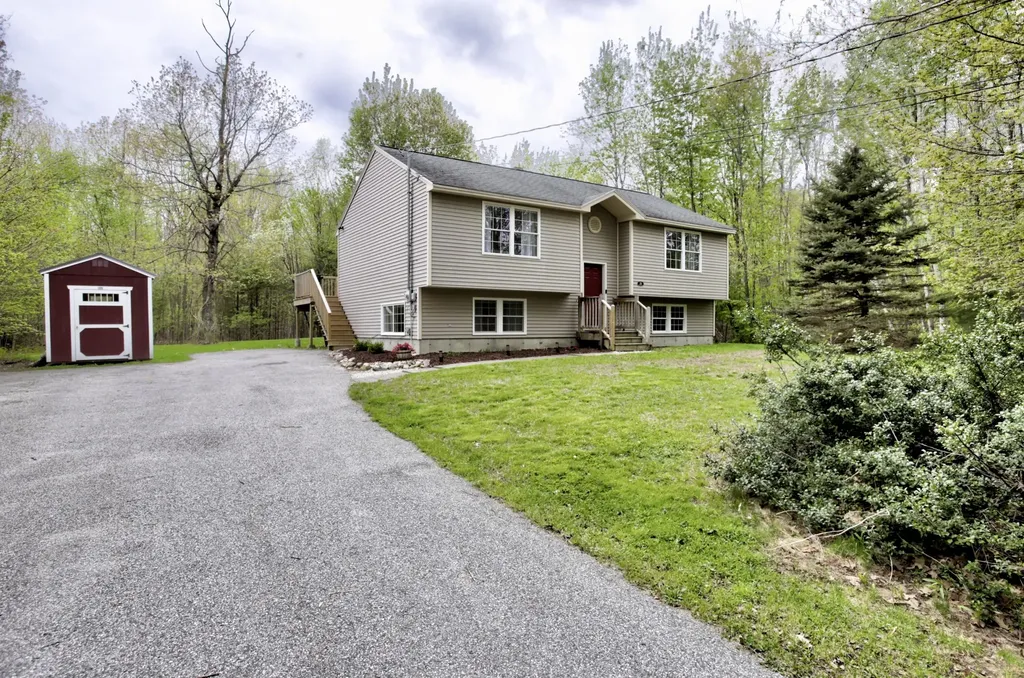 29 Stonecrest Drive Limington ME 04049