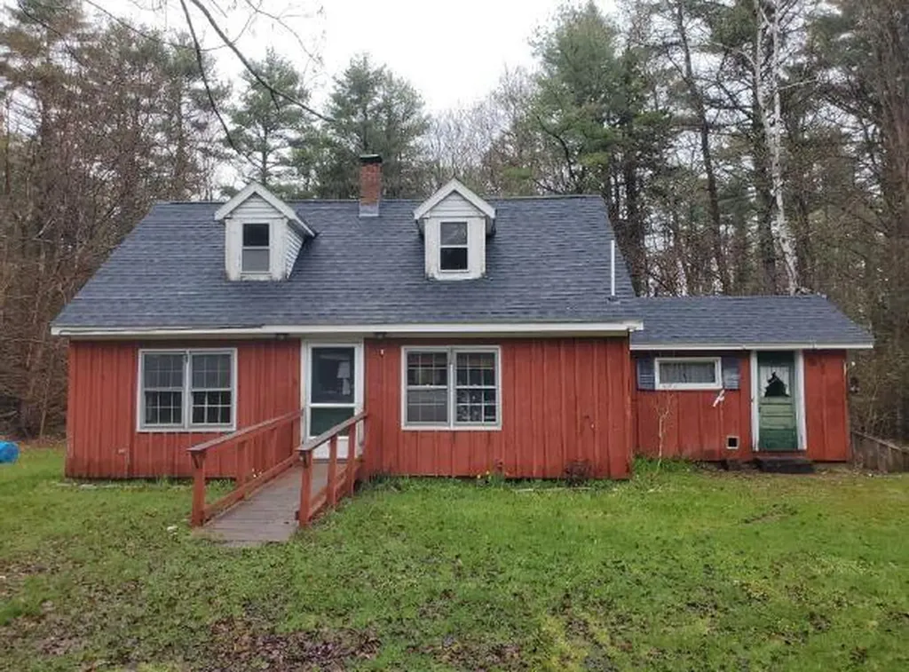 20 Meeting House Lane Chebeague Island ME 04017