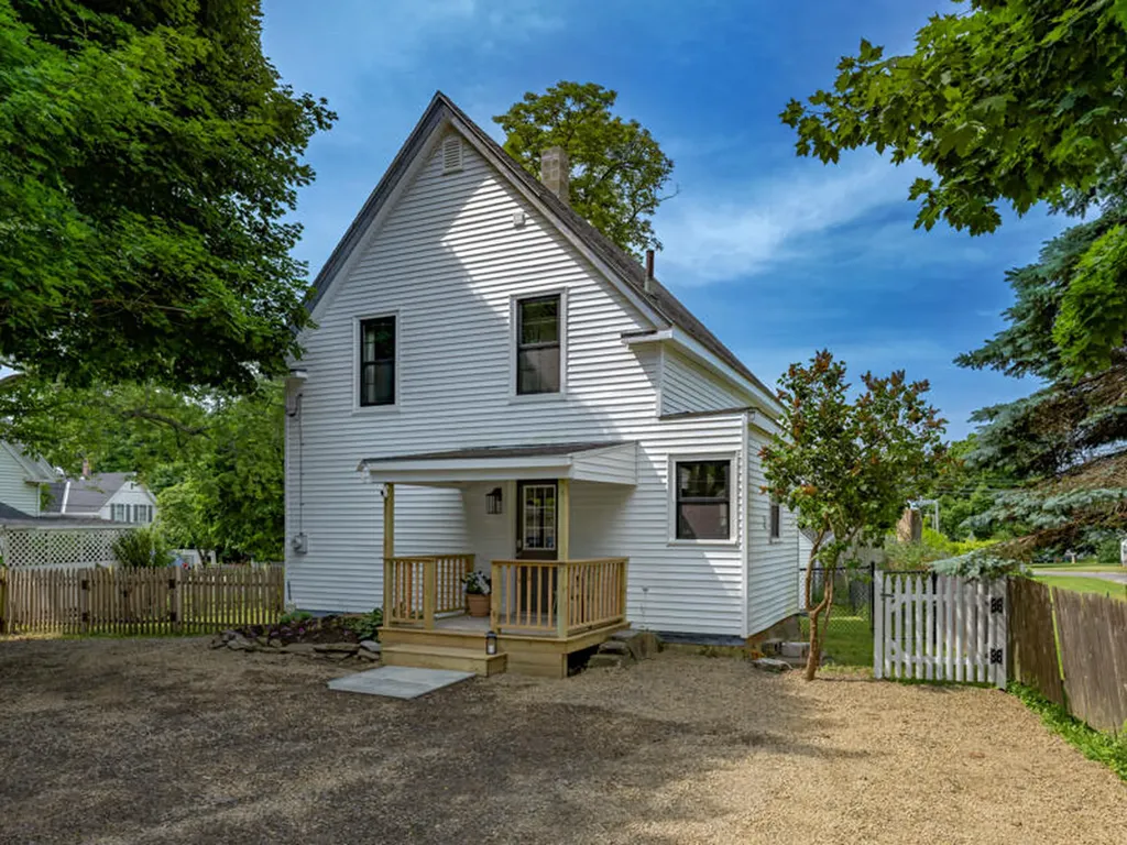 4 Birch Street Place Rockland ME 04841