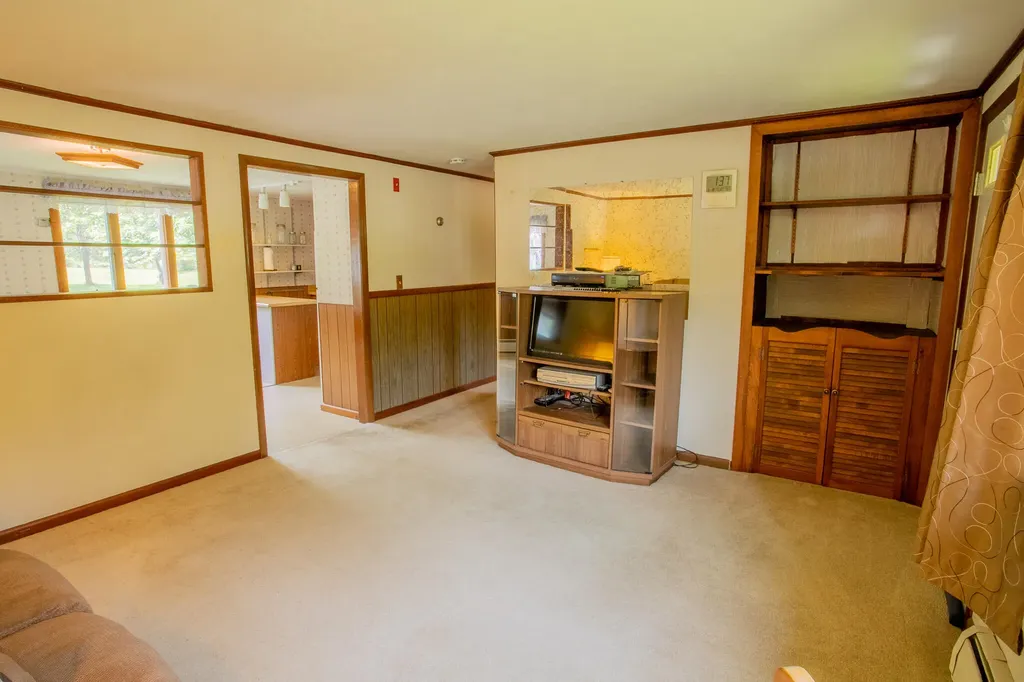 635 Dow Road Orrington ME 04474