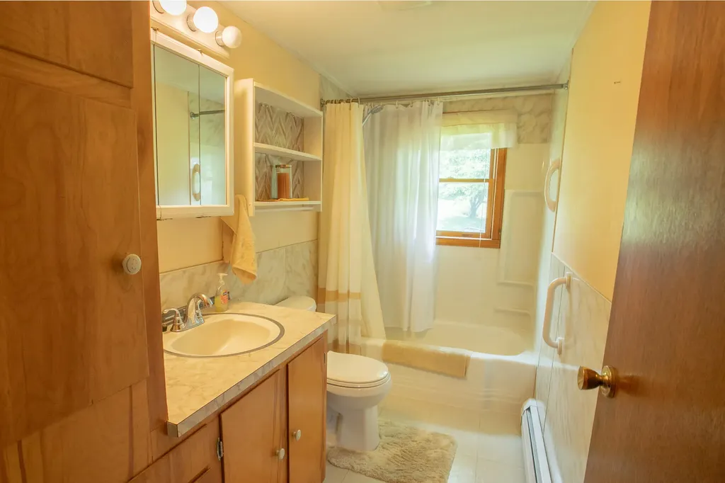 635 Dow Road Orrington ME 04474