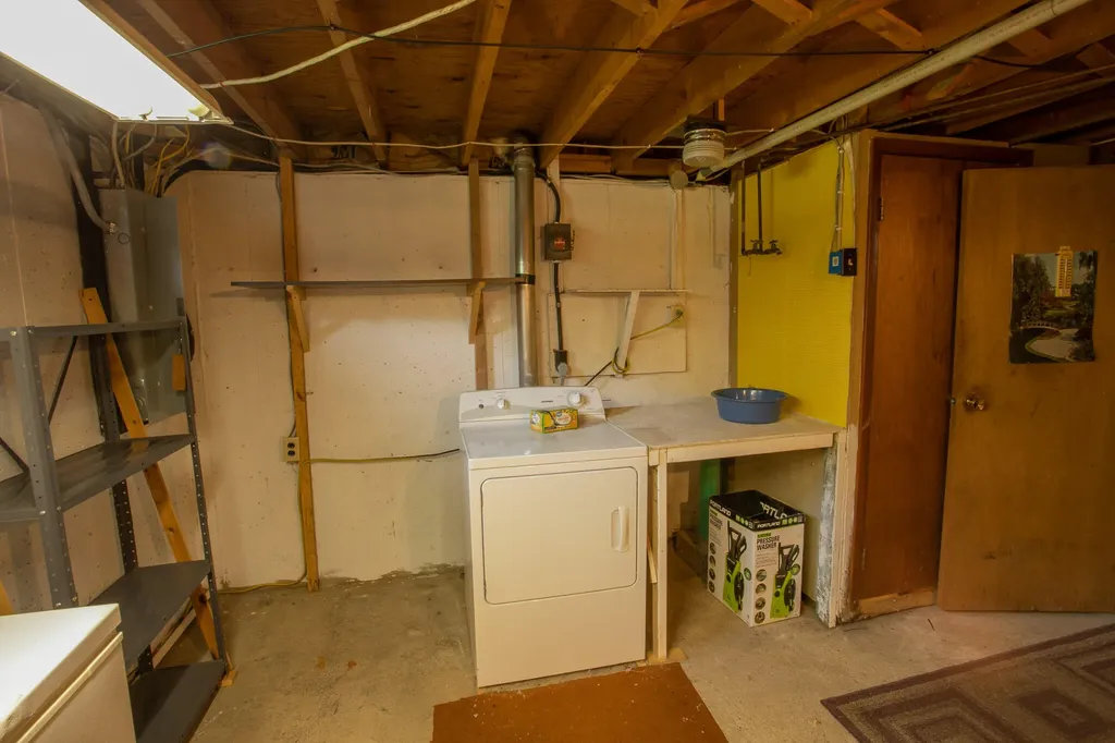 635 Dow Road Orrington ME 04474