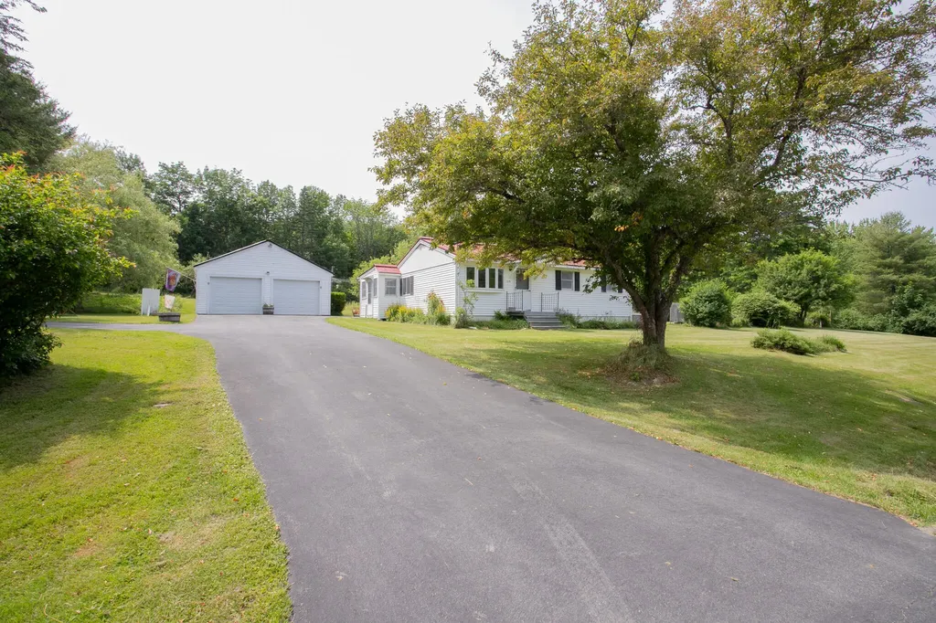 635 Dow Road Orrington ME 04474