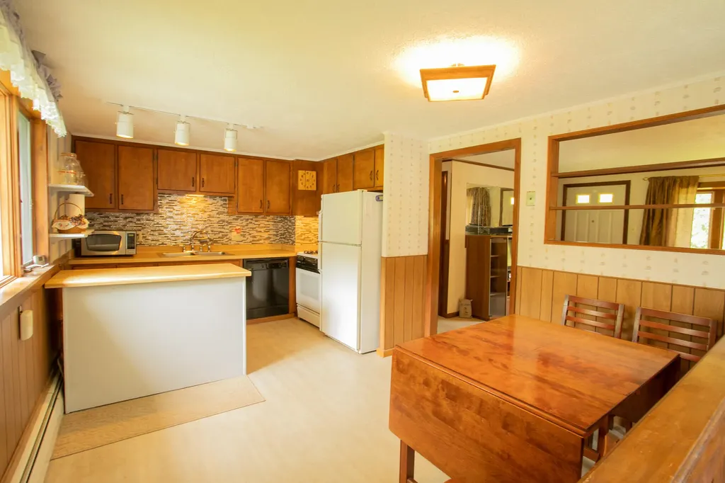 635 Dow Road Orrington ME 04474