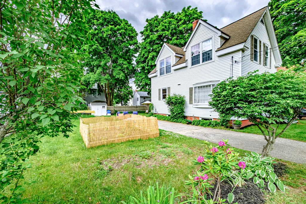 34 Leonard Street Portland ME 04103