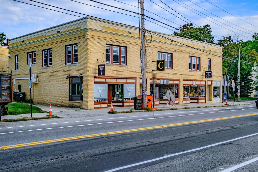 34 Leonard Street Portland ME 04103