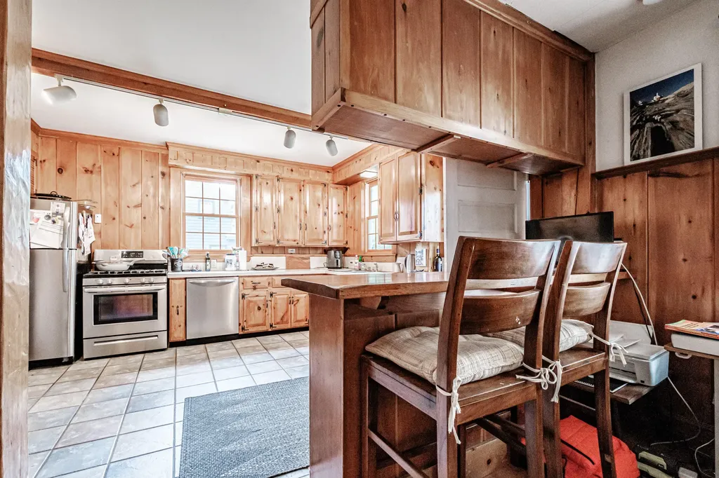 34 Leonard Street Portland ME 04103