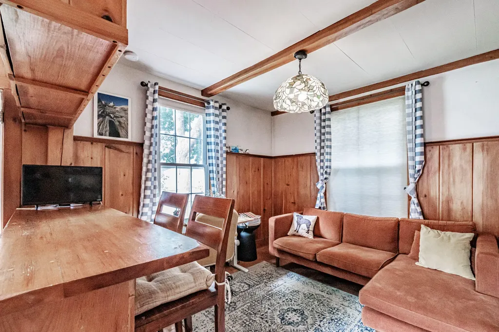 34 Leonard Street Portland ME 04103