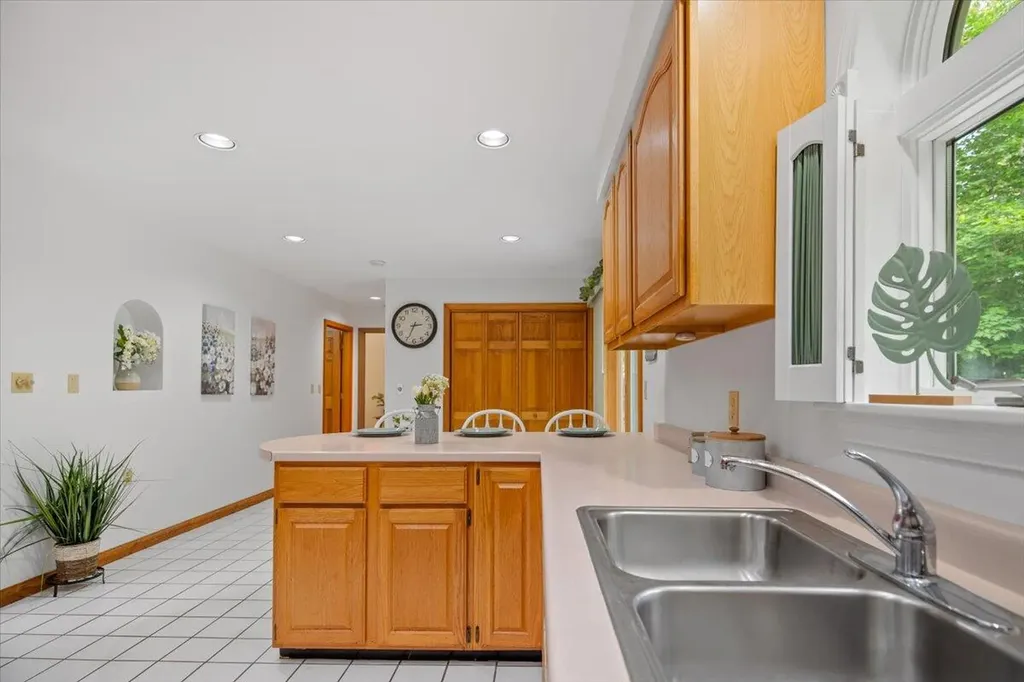 259 Rabbit Valley Road Oxford ME 04270