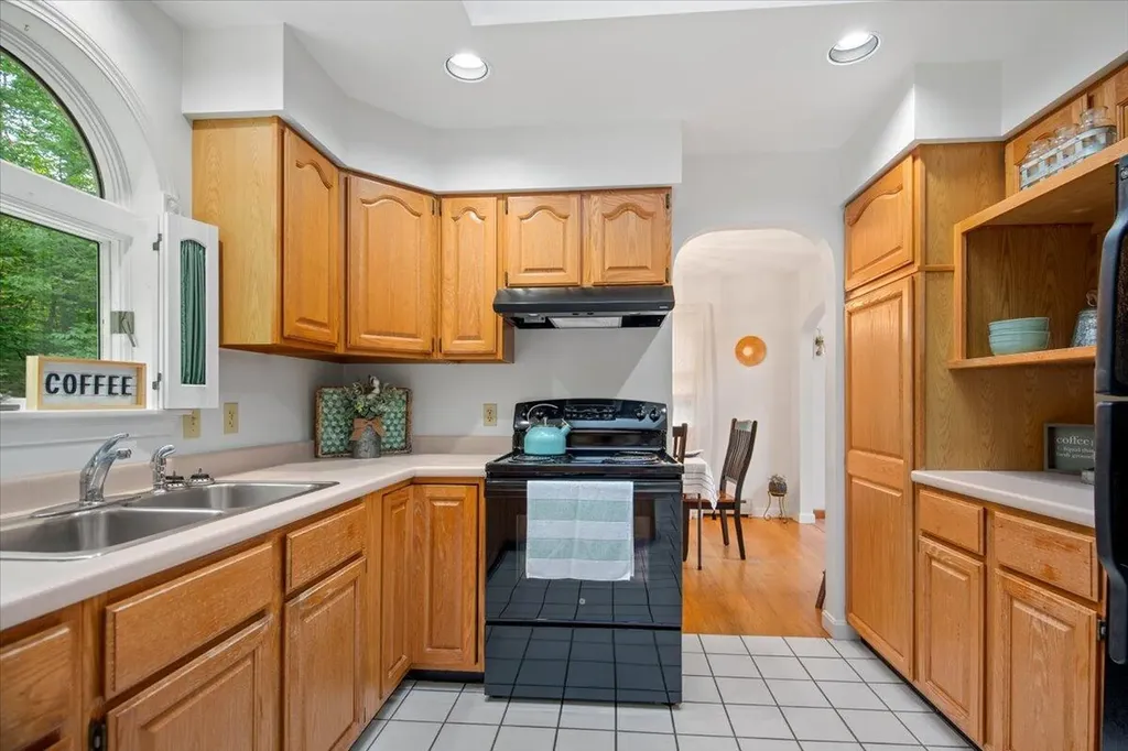 259 Rabbit Valley Road Oxford ME 04270