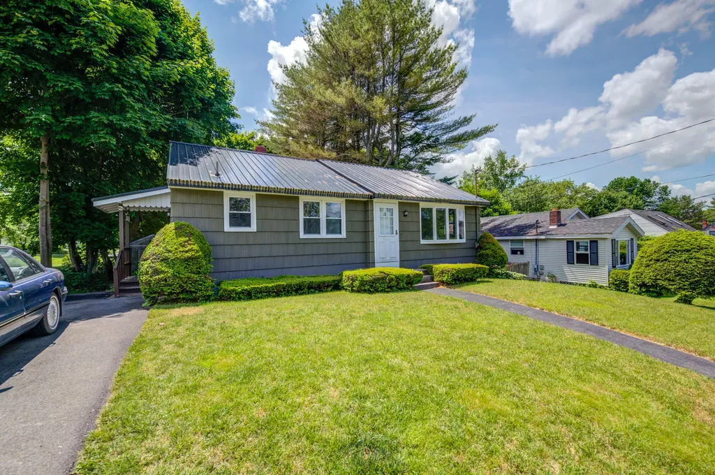 56 Newland Avenue Augusta ME 04330