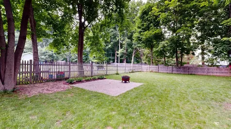 125 Lake Street Auburn ME 04210