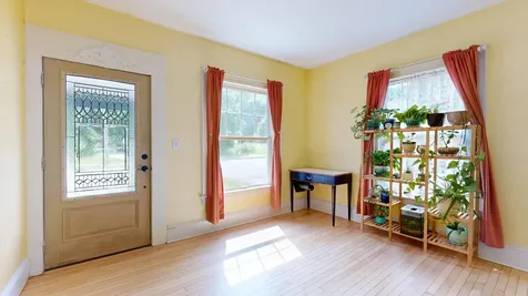 125 Lake Street Auburn ME 04210