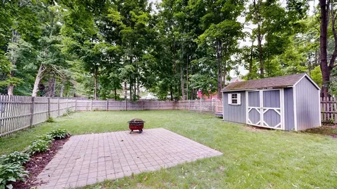 125 Lake Street Auburn ME 04210