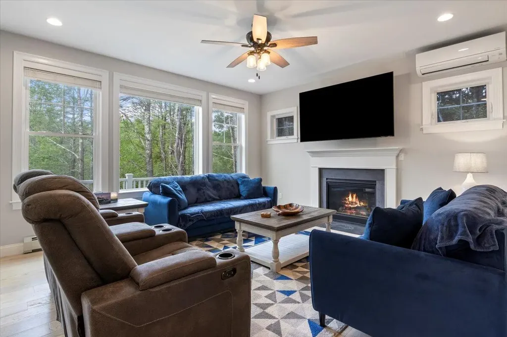 7 Sherman Way Saco ME 04072