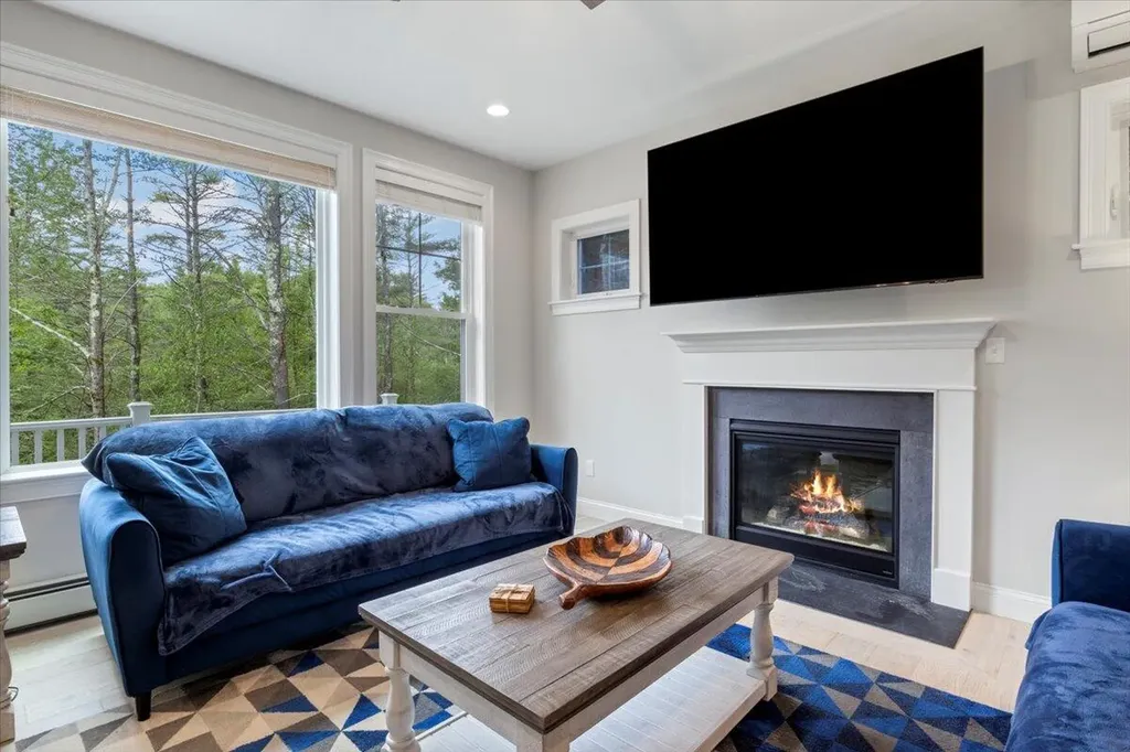 7 Sherman Way Saco ME 04072