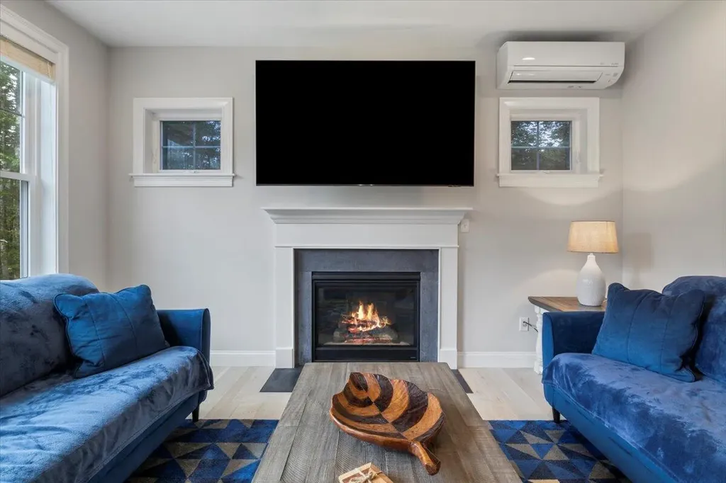 7 Sherman Way Saco ME 04072