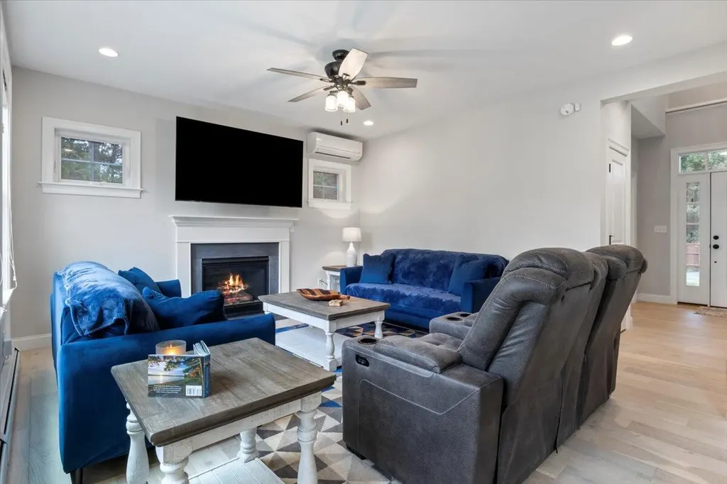 7 Sherman Way Saco ME 04072