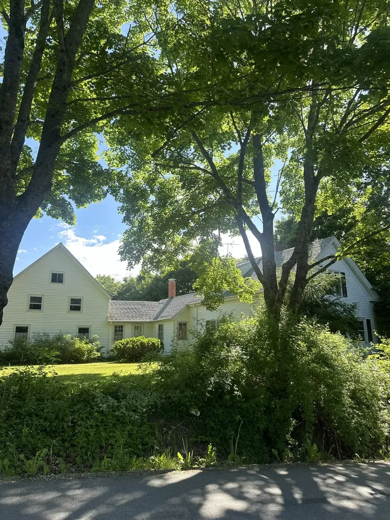 164 High Street Warren ME 04864
