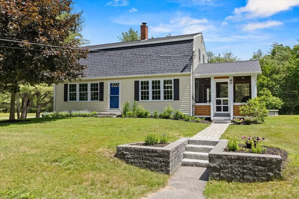 10 Frazier Acres Lane Scarborough ME 04074