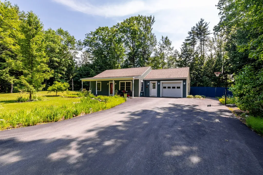 19 Boothby Road Saco ME 04072