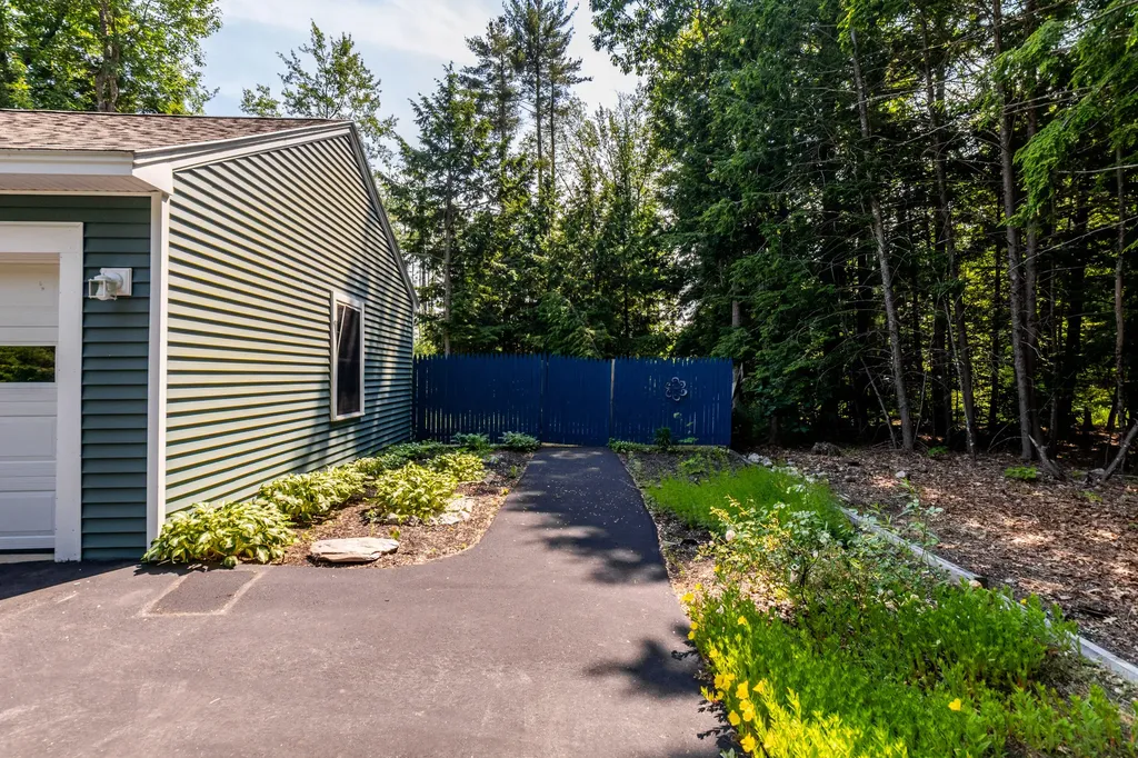 19 Boothby Road Saco ME 04072