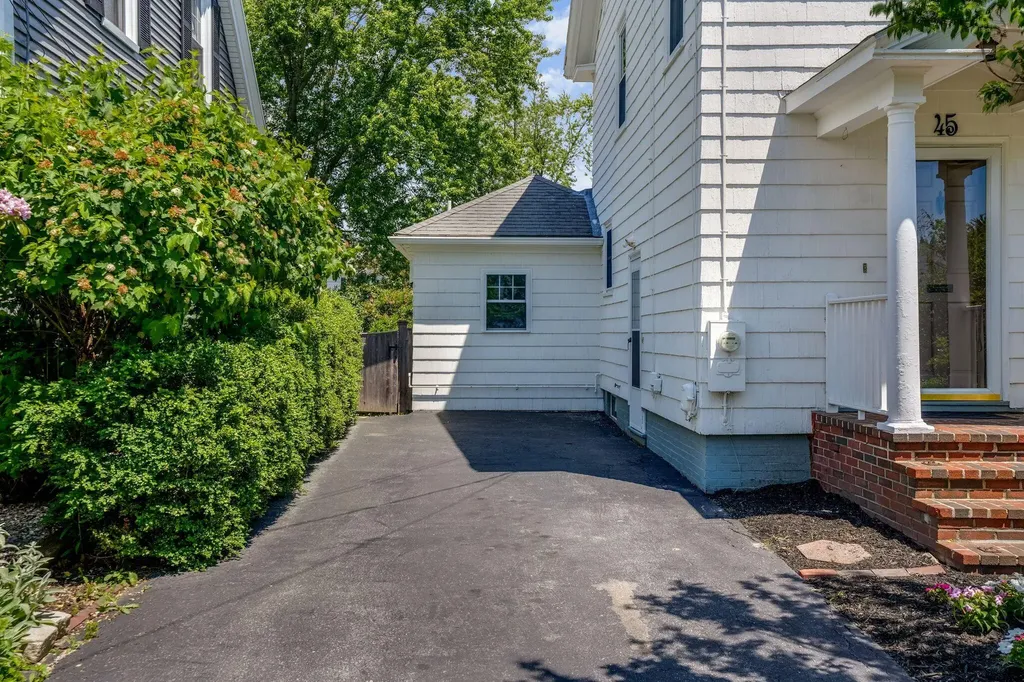 45 Wellington Road Portland ME 04103