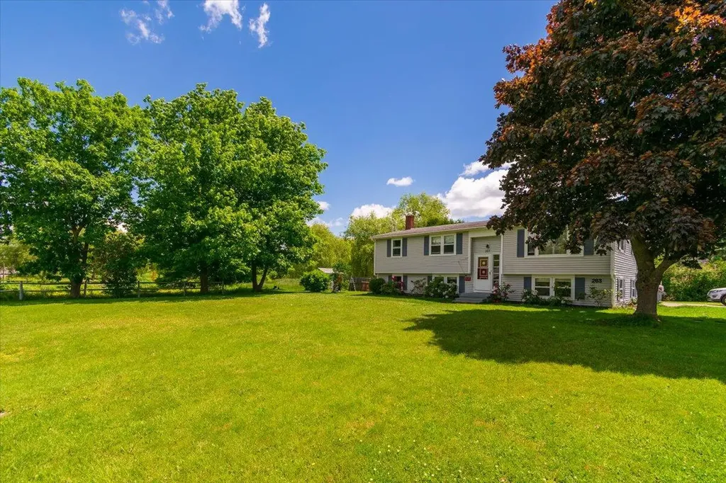 283 Old County Road Rockland ME 04841