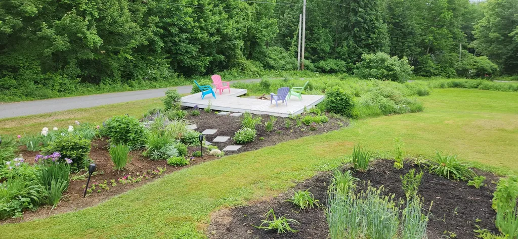 520 Bay Road Bowdoinham ME 04008
