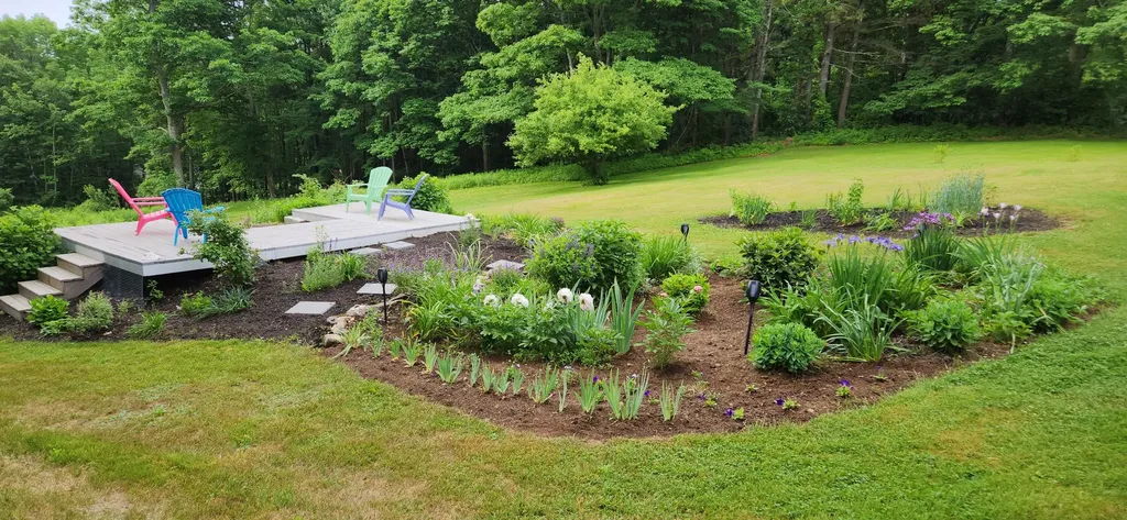 520 Bay Road Bowdoinham ME 04008