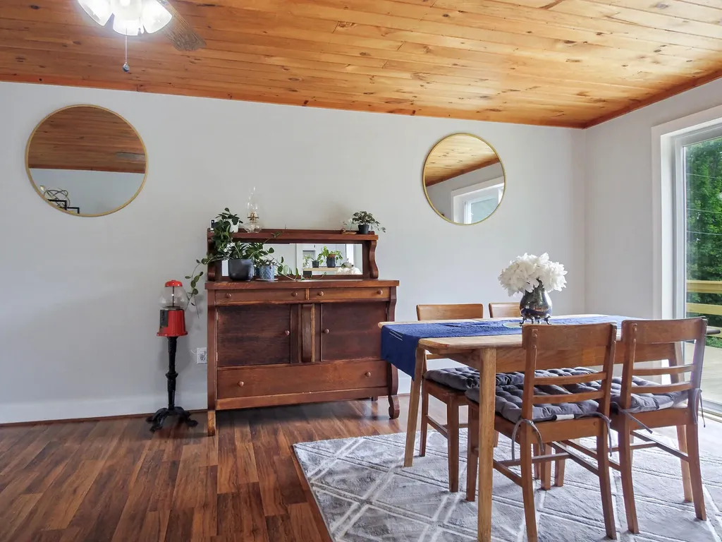 520 Bay Road Bowdoinham ME 04008