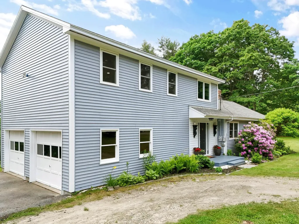 520 Bay Road Bowdoinham ME 04008
