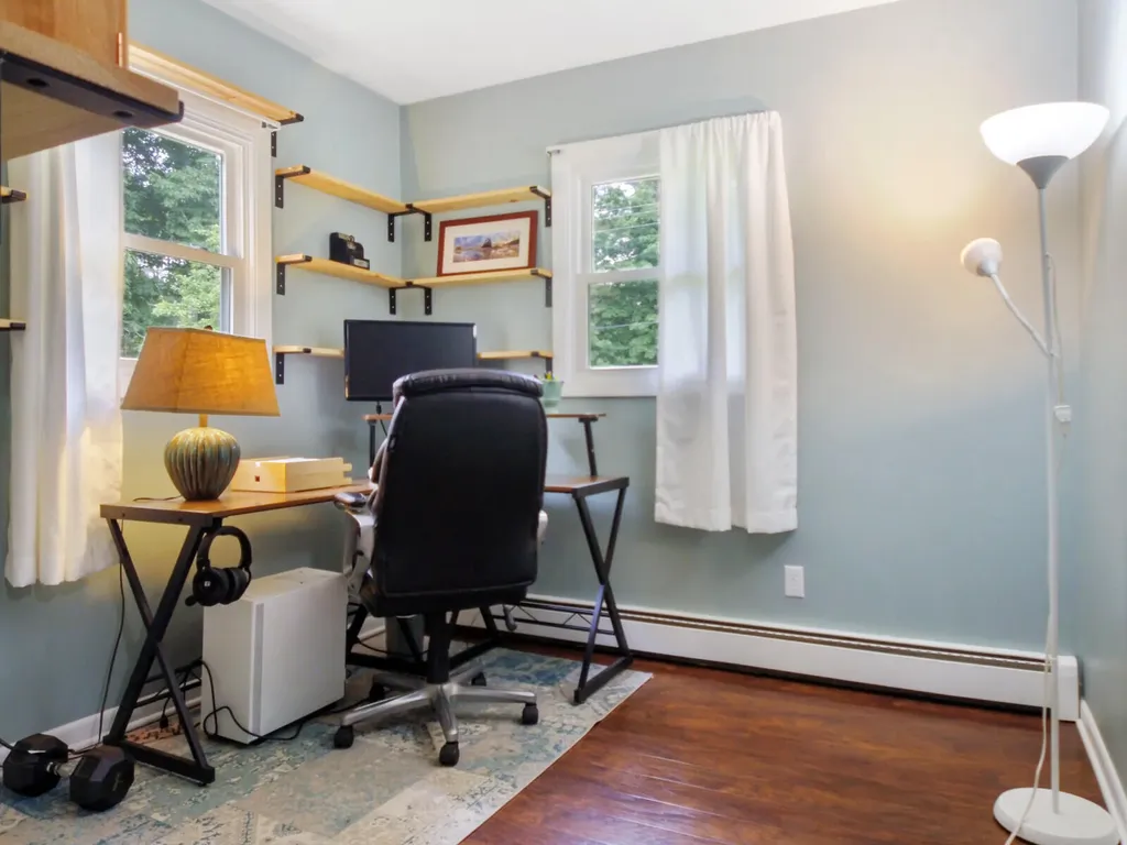 520 Bay Road Bowdoinham ME 04008