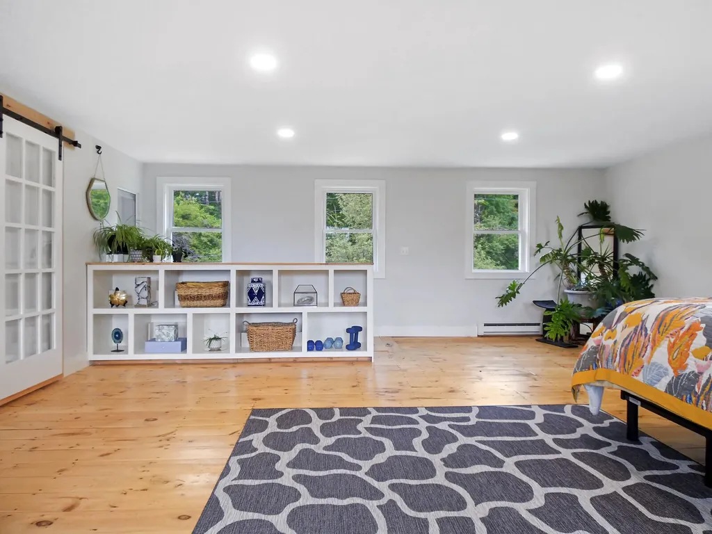 520 Bay Road Bowdoinham ME 04008