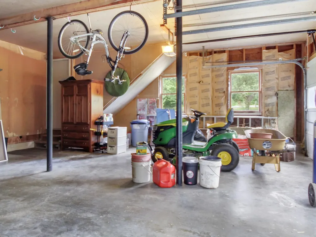 520 Bay Road Bowdoinham ME 04008