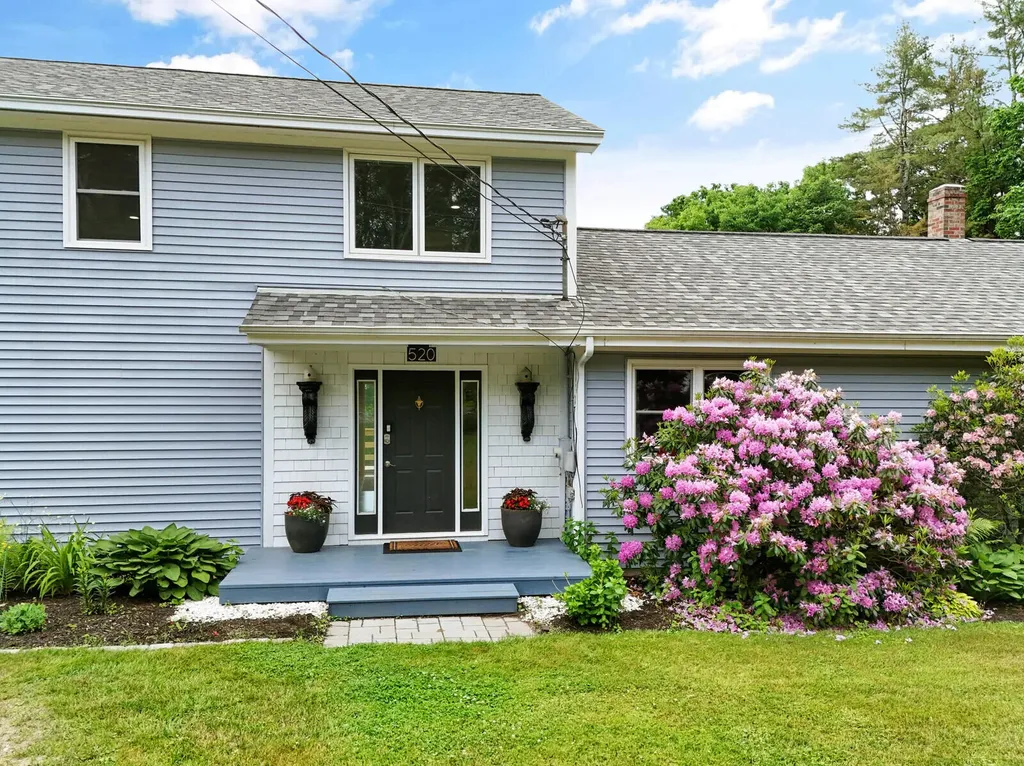 520 Bay Road Bowdoinham ME 04008