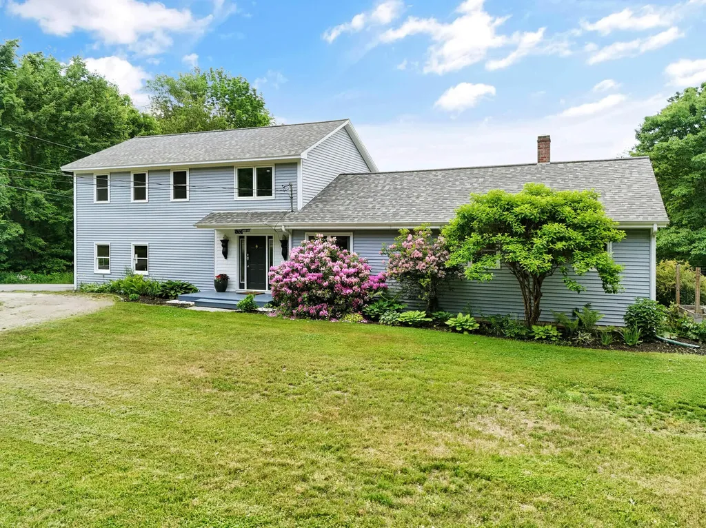 520 Bay Road Bowdoinham ME 04008