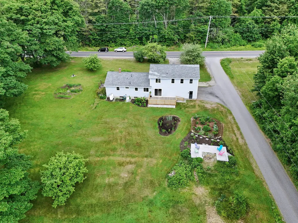 520 Bay Road Bowdoinham ME 04008