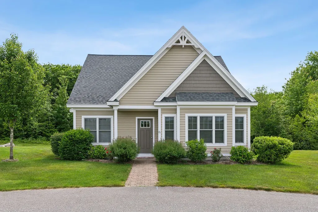 25 Adams Lane Arundel ME 04046