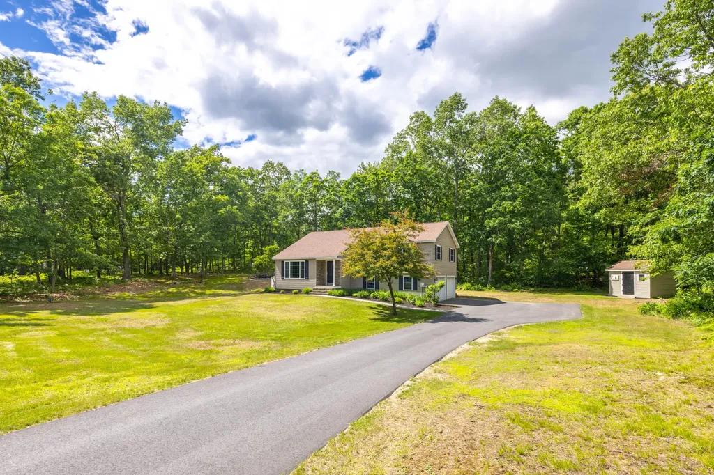 154 Pennymeadow Walk Wells ME 04090