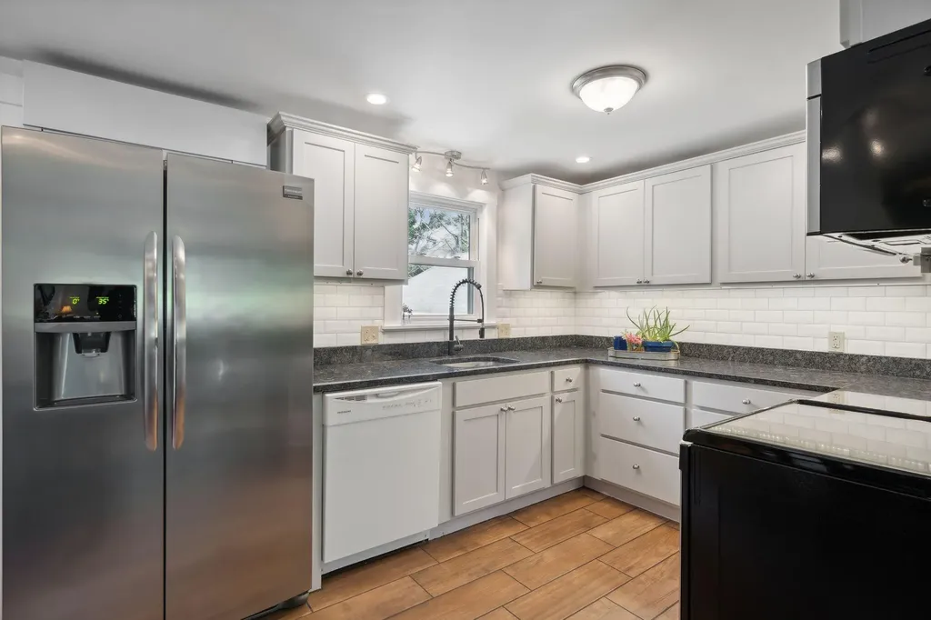 278 Rogers Road Yarmouth ME 04096
